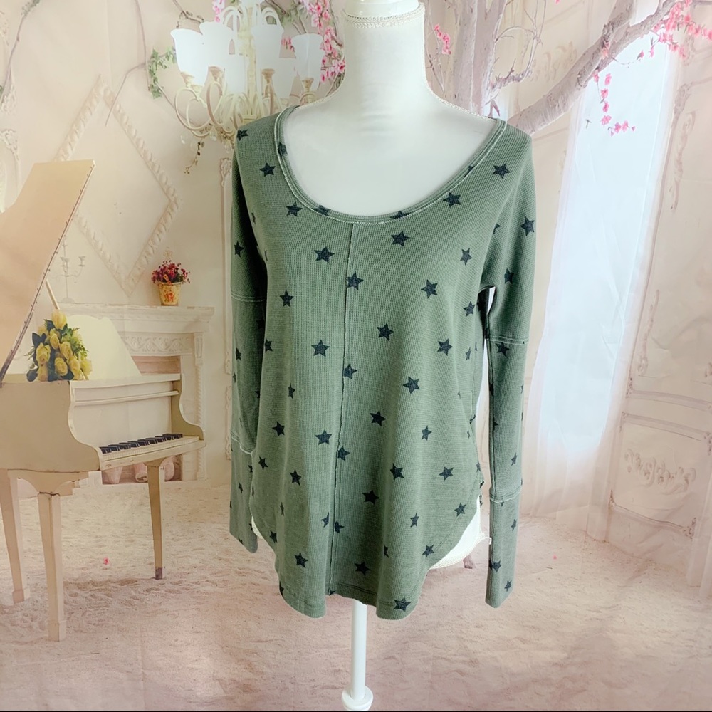 NEW Lucky Brand Star Print Thermal top - Picture 2 of 10